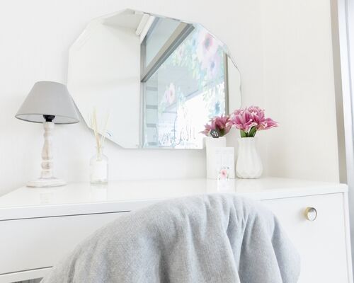 96748022-ACFB-4D9C-83FF-7BD9BD786C9F